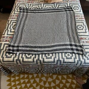 keffiyeh shemagh Palestinian scarf